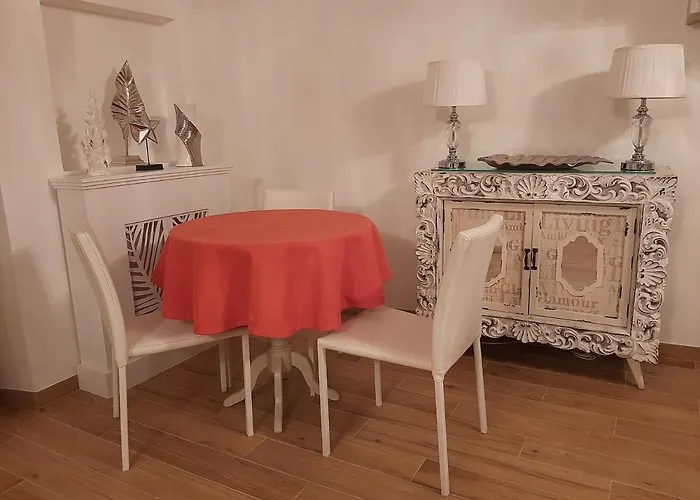 Navona Best House